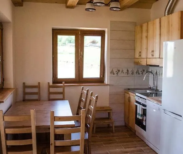 Holiday home Borecka - Z Sauna I Balia, Nad Jeziorem *